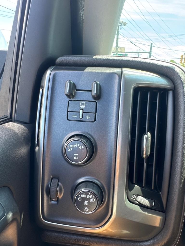 Chevrolet Silverado 1500 4WD Crew Cab 143.5" LTZ w/2LZ 2018