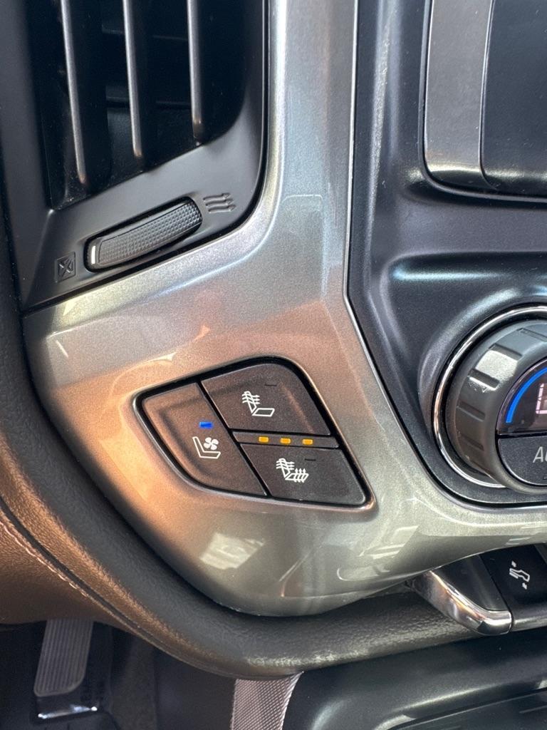 Chevrolet Silverado 1500 4WD Crew Cab 143.5" LTZ w/2LZ 2018