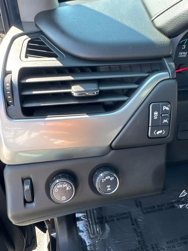 Chevrolet Tahoe 4WD 4dr LT 2019