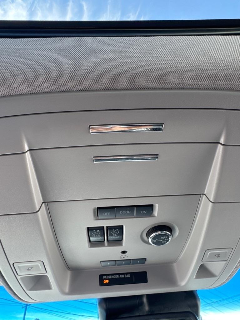 Chevrolet Tahoe 4WD 4dr LT 2019
