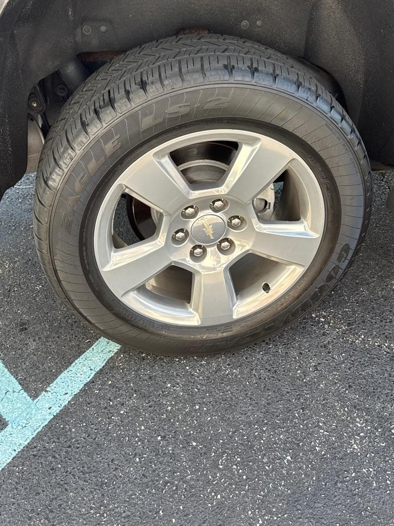 Chevrolet Tahoe 4WD 4dr LT 2019