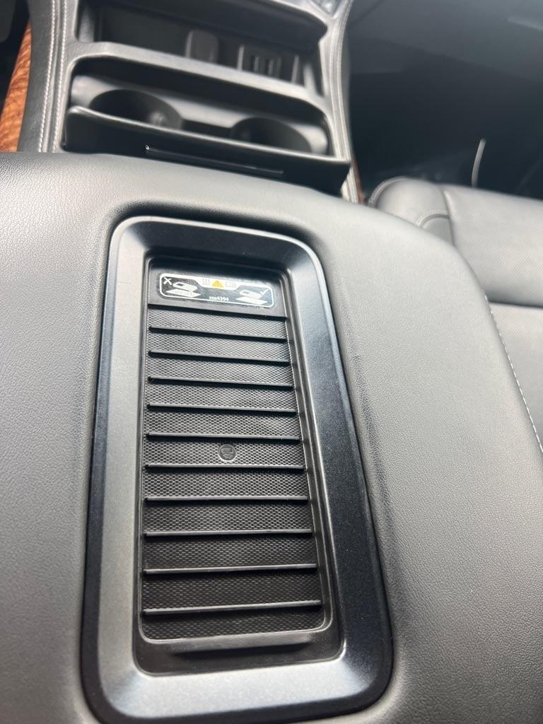 Chevrolet Tahoe 4WD 4dr Premier 2018