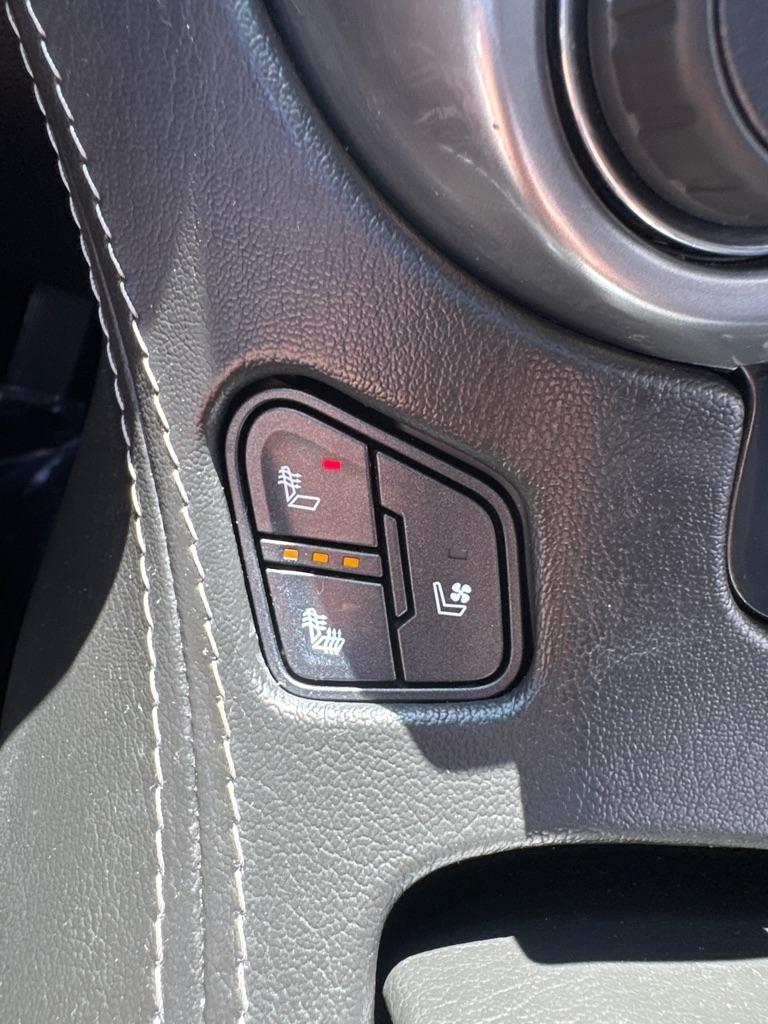 Chevrolet Tahoe 4WD 4dr Premier 2018