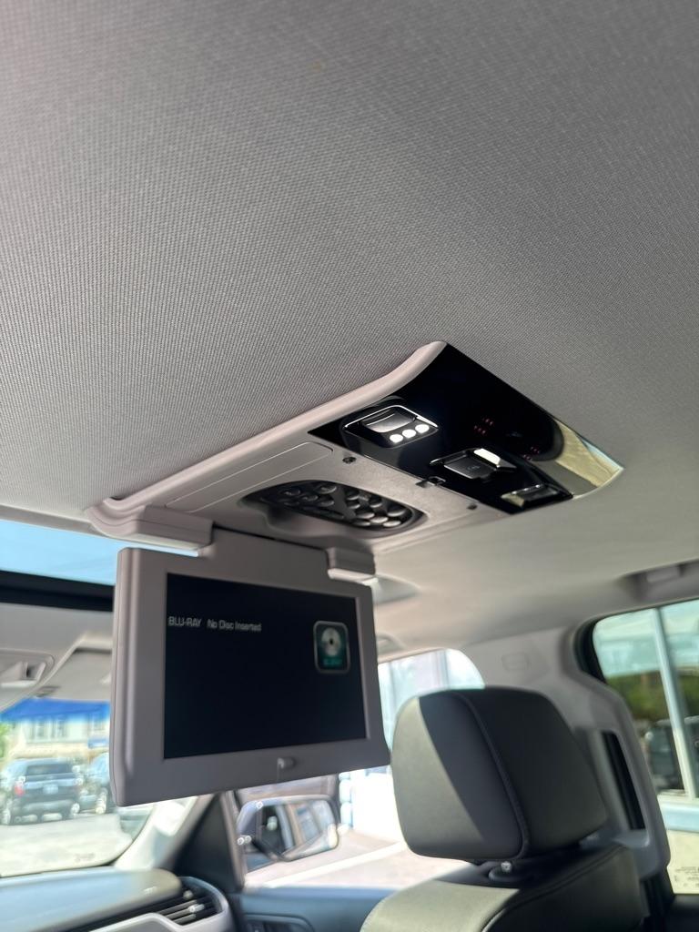 Chevrolet Tahoe 4WD 4dr Premier 2018