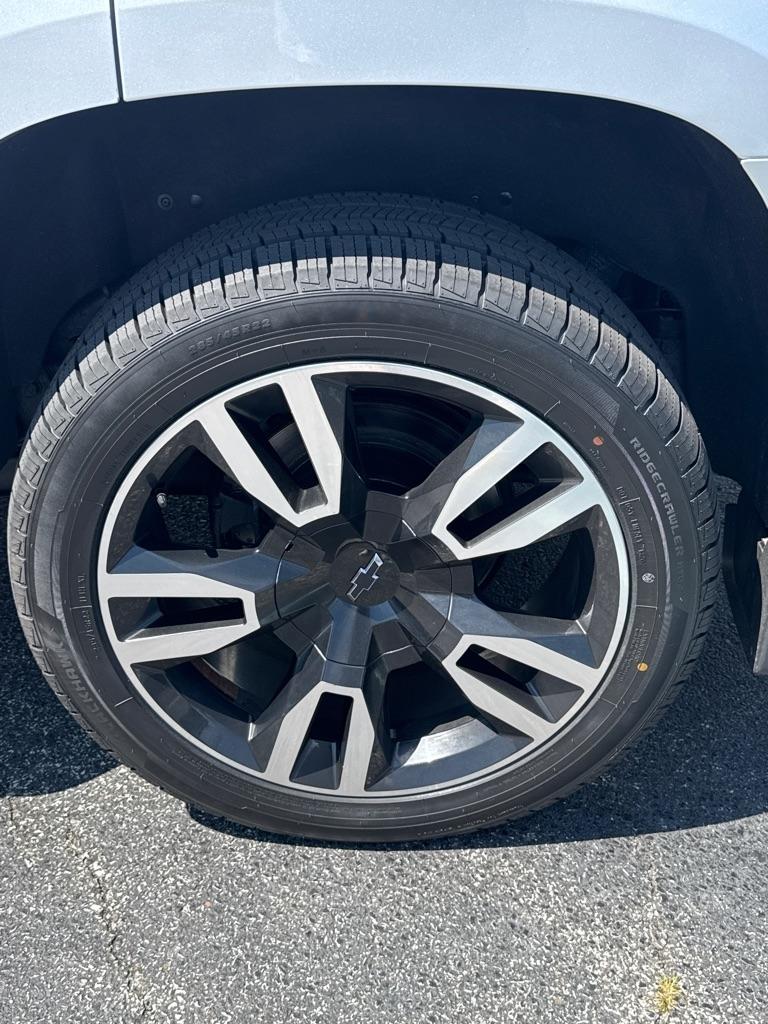 Chevrolet Tahoe 4WD 4dr Premier 2018