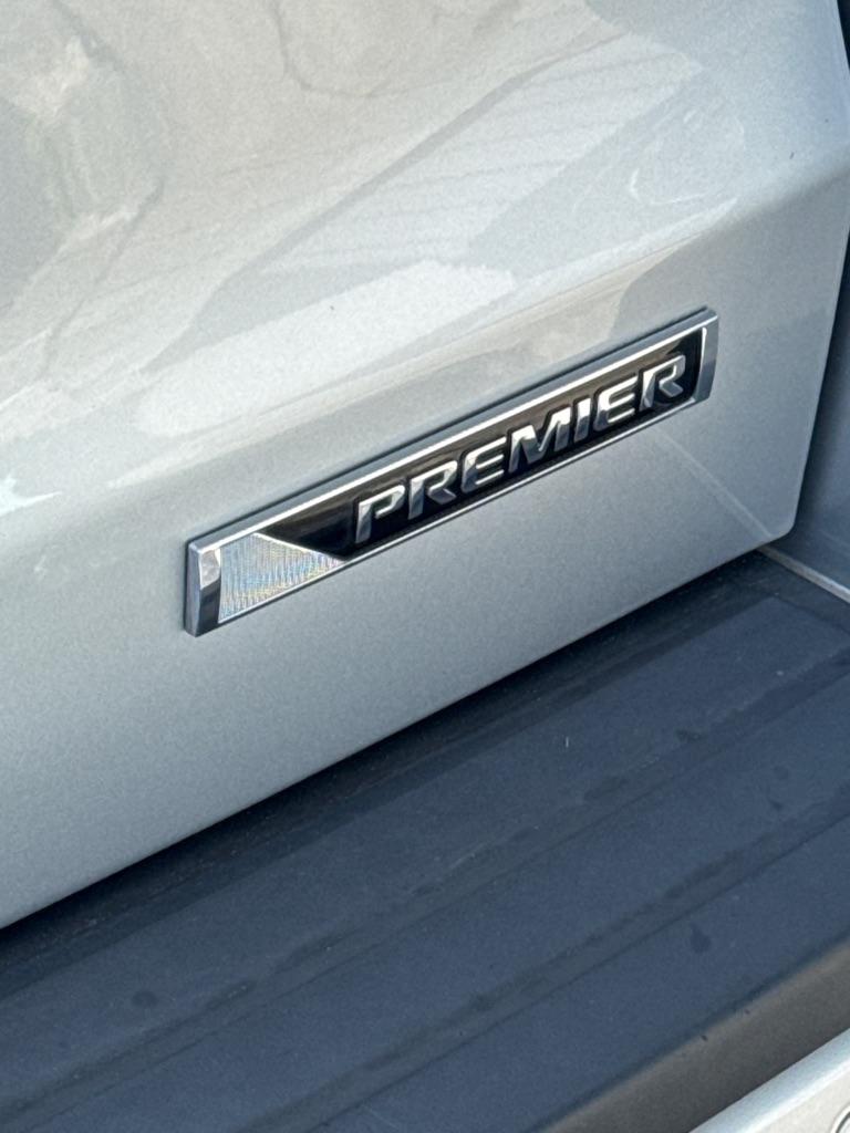 Chevrolet Tahoe 4WD 4dr Premier 2018