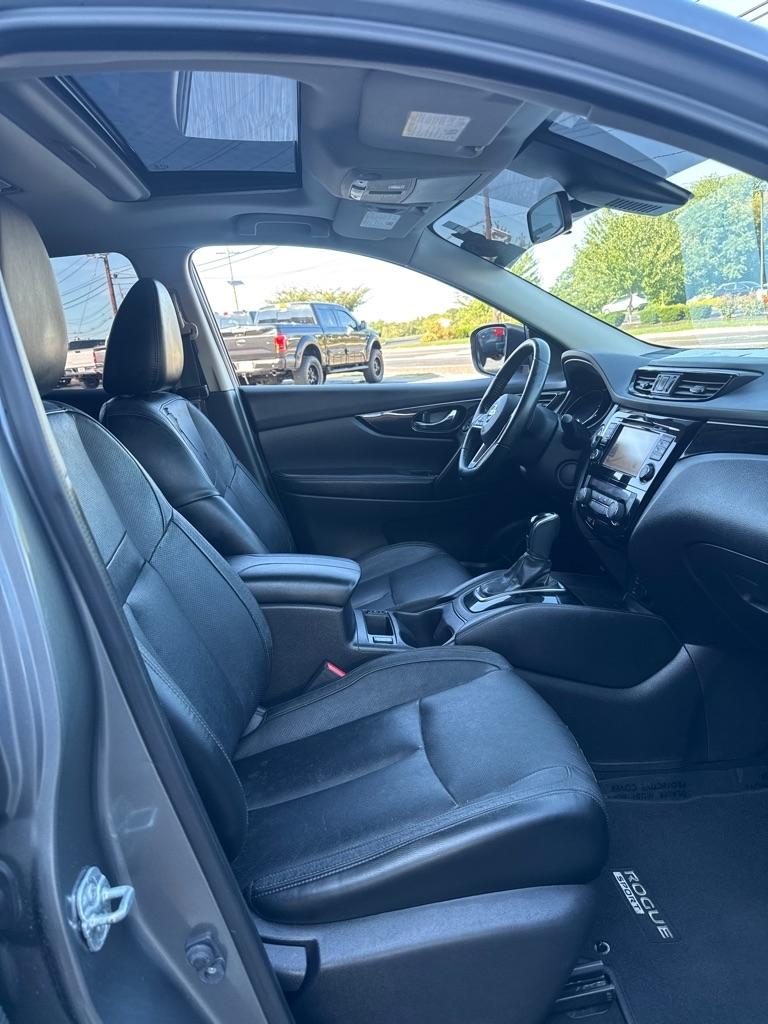 Nissan Rogue Sport AWD SL 2017