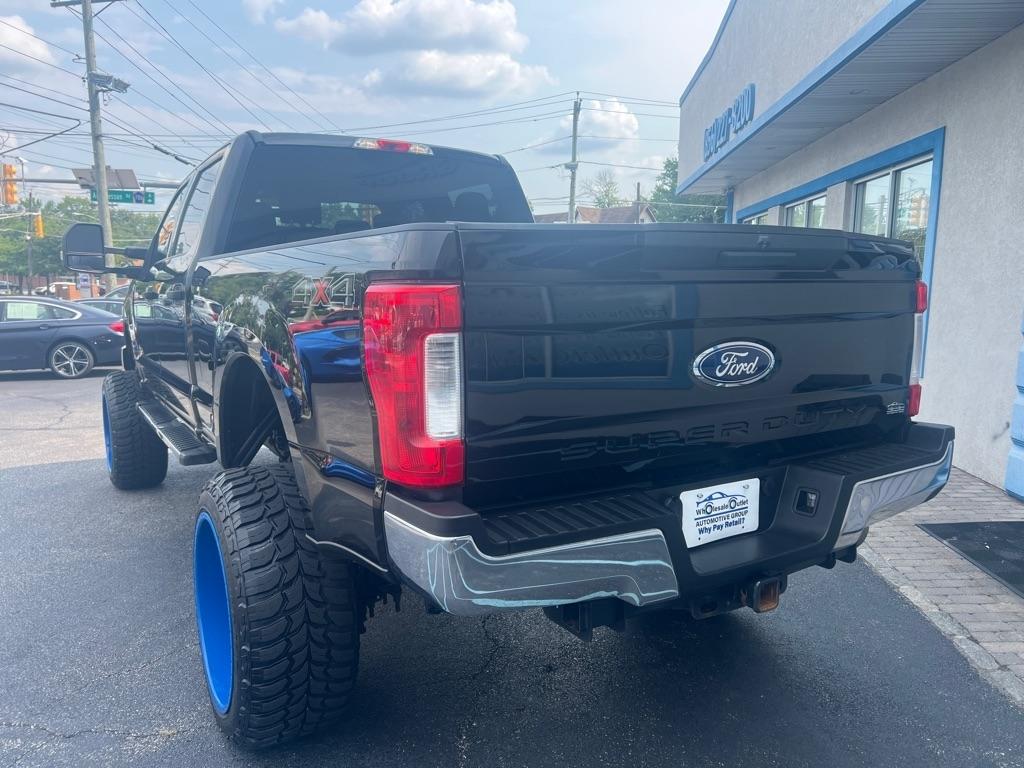Ford Super Duty F-250 SRW King Ranch 4WD Crew Cab 8' Box 2018