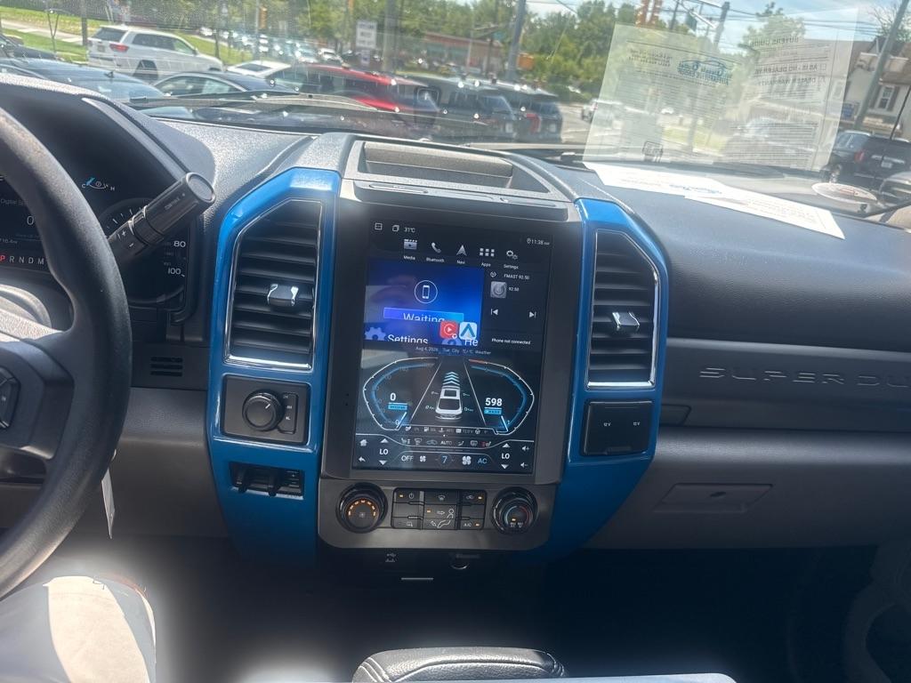 Ford Super Duty F-250 SRW King Ranch 4WD Crew Cab 8' Box 2018