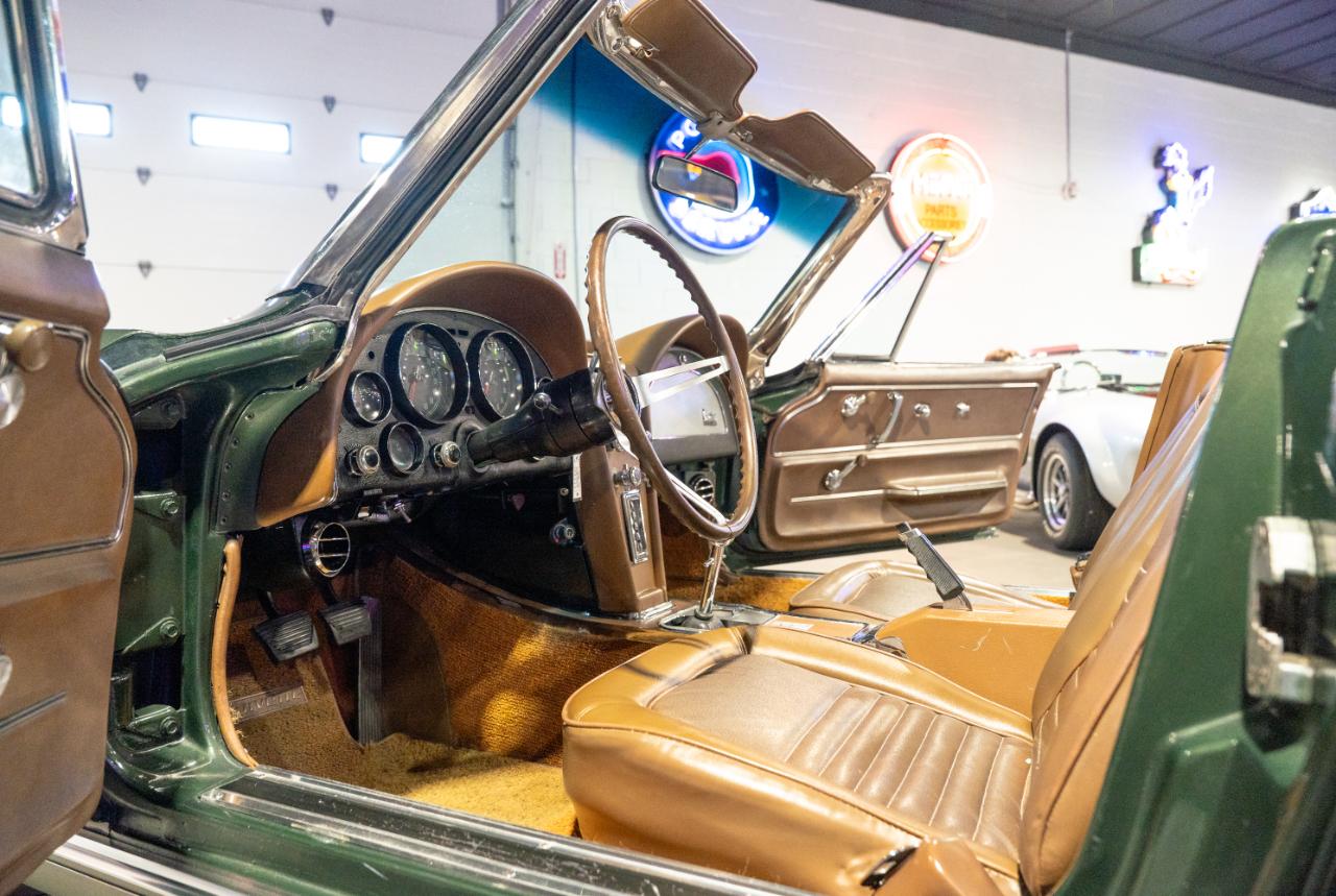 Chevrolet Corvette 2D Convertible 1967