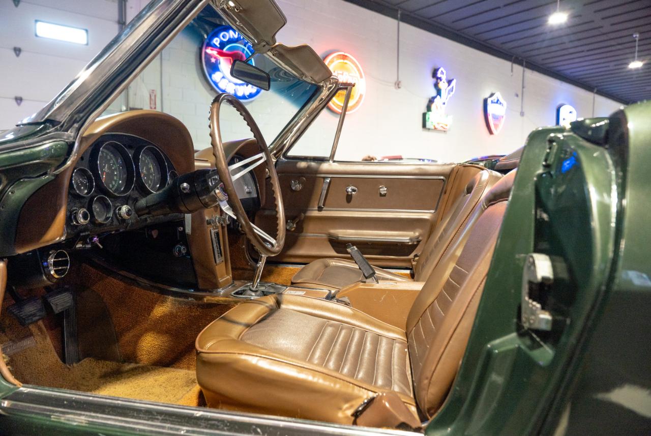Chevrolet Corvette 2D Convertible 1967