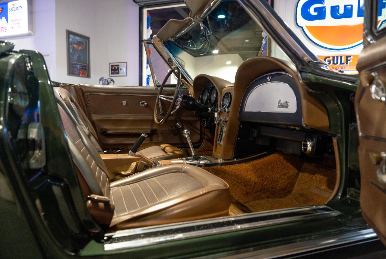 Chevrolet Corvette 2D Convertible 1967