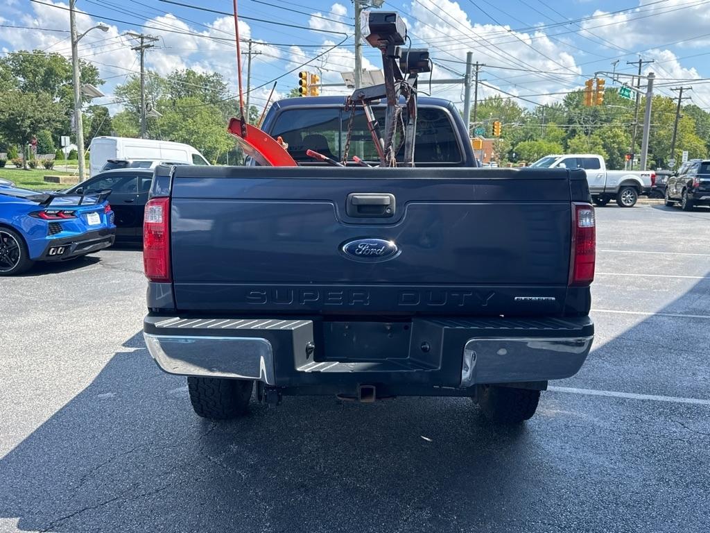 Ford Super Duty F-350 SRW 4WD SuperCab 162" WB 60" CA XLT 2006