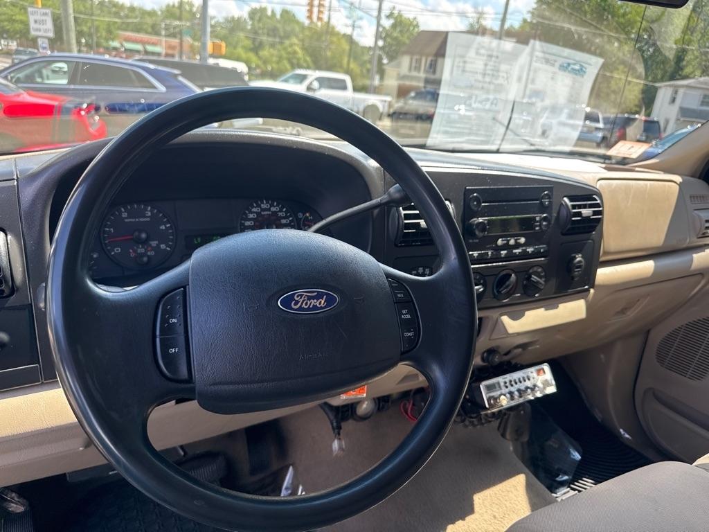 Ford Super Duty F-350 SRW 4WD SuperCab 162" WB 60" CA XLT 2006