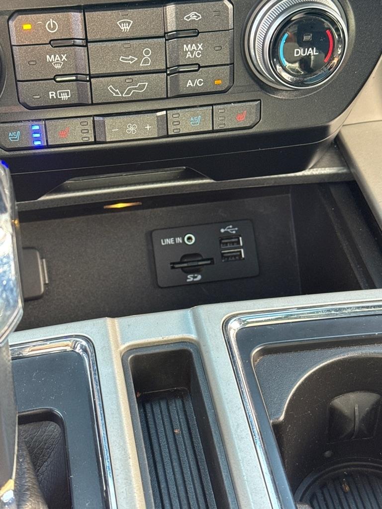 Ford F-150 4WD SuperCrew 145" King Ranch 2015