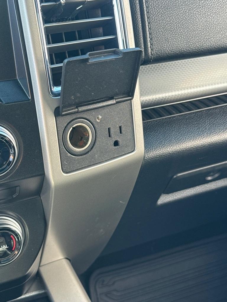 Ford F-150 4WD SuperCrew 145" King Ranch 2015
