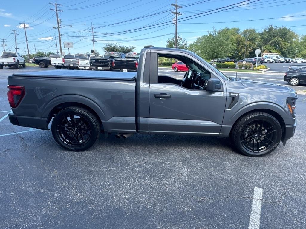 Ford F-150 XL 4WD Reg Cab 8' Box 2025