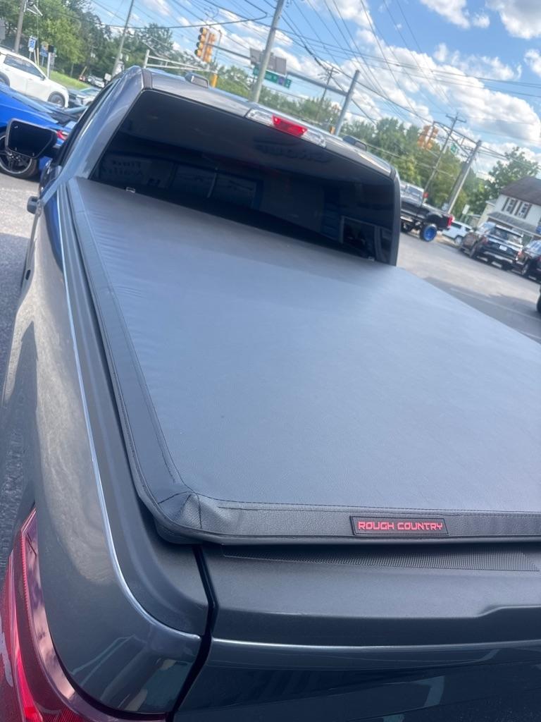 Ford F-150 XL 4WD Reg Cab 8' Box 2025