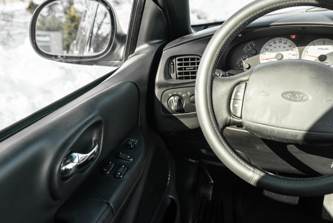 Ford F150  2000