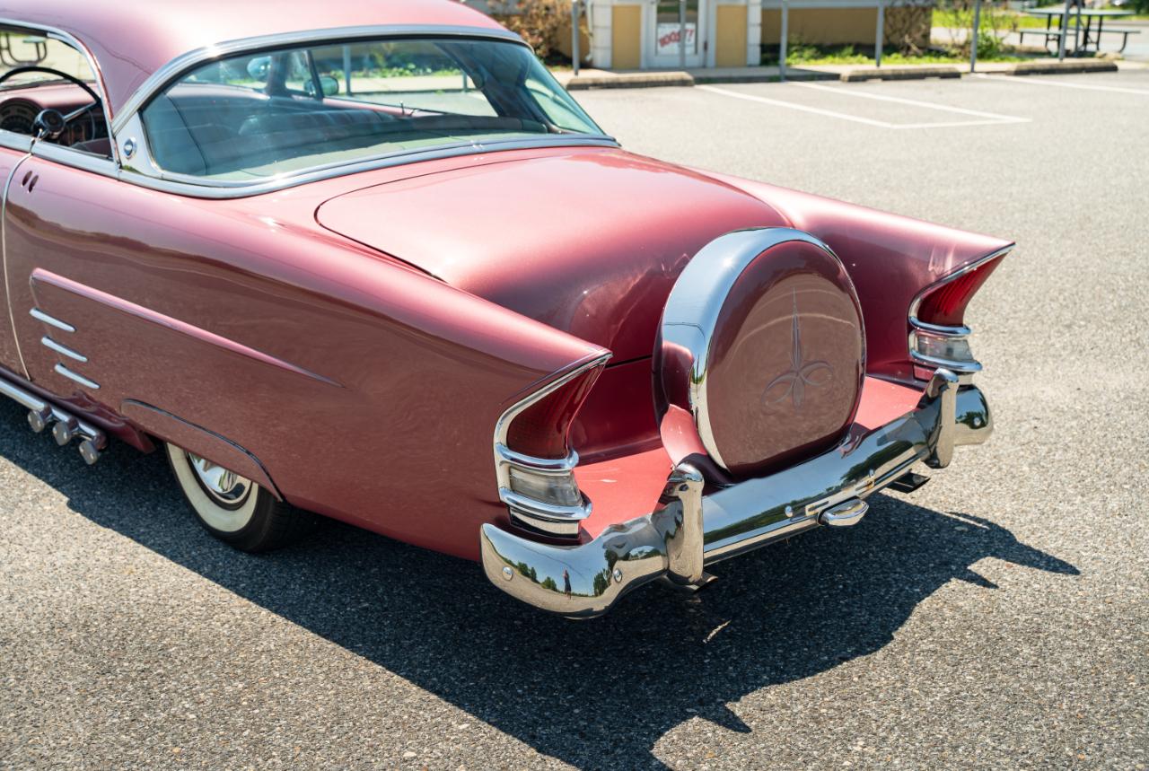 Ford Crown Victoria  1953