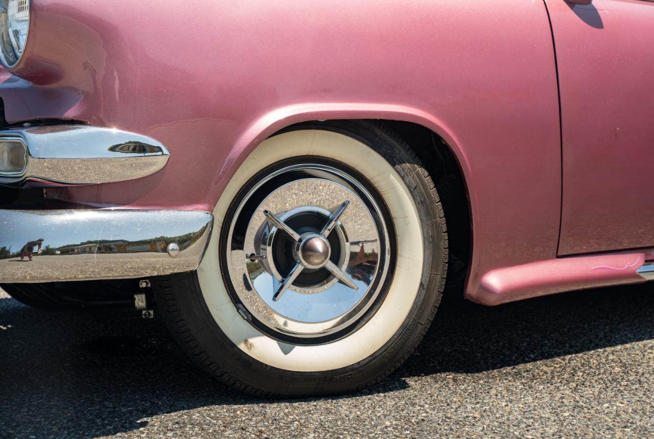 Ford Crown Victoria  1953