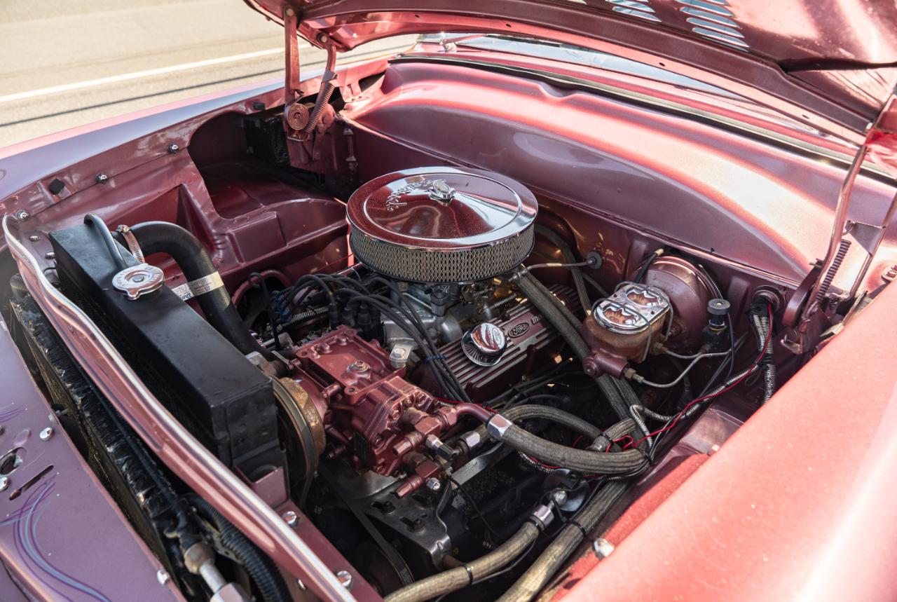 Ford Crown Victoria  1953