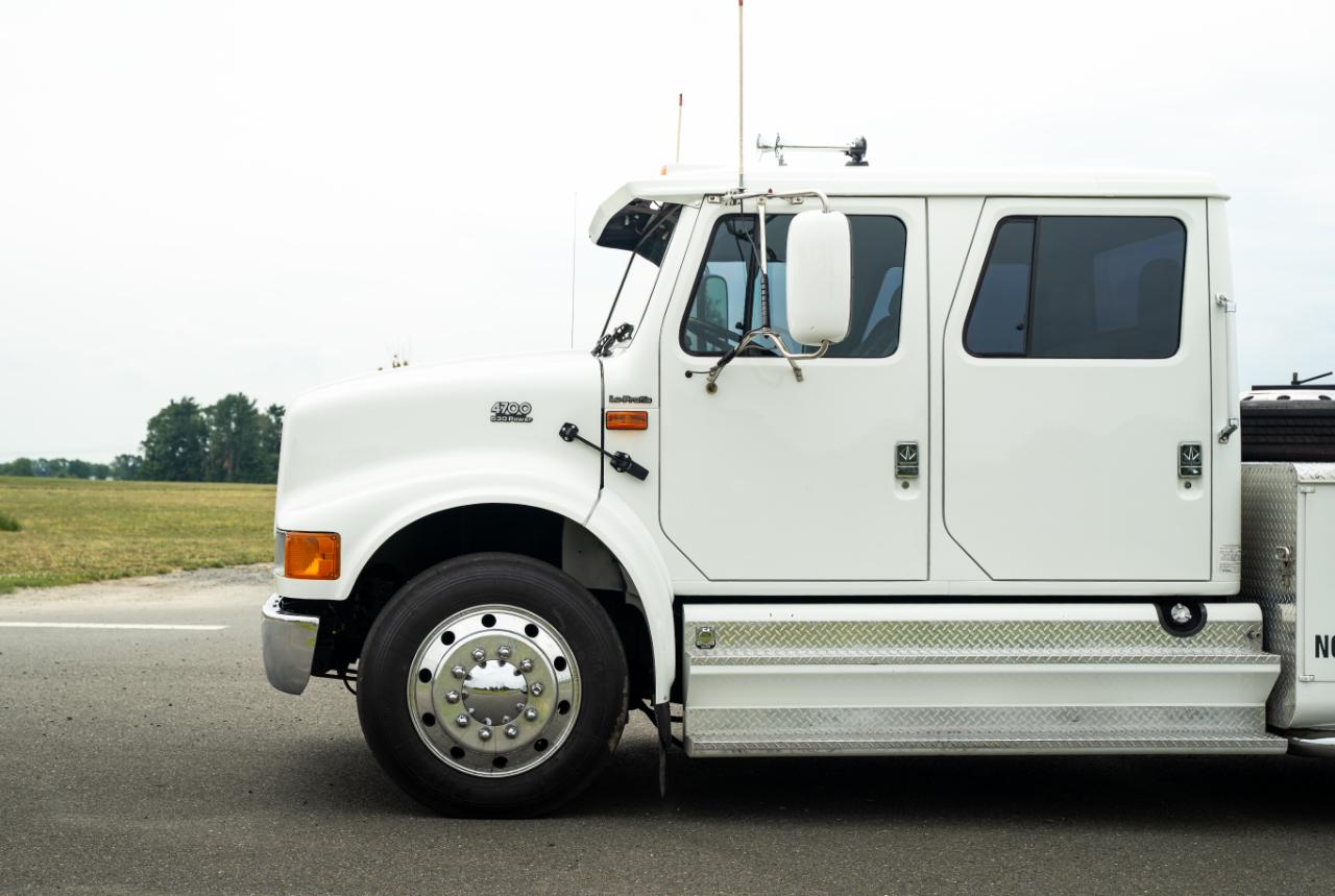 International 4700  2000