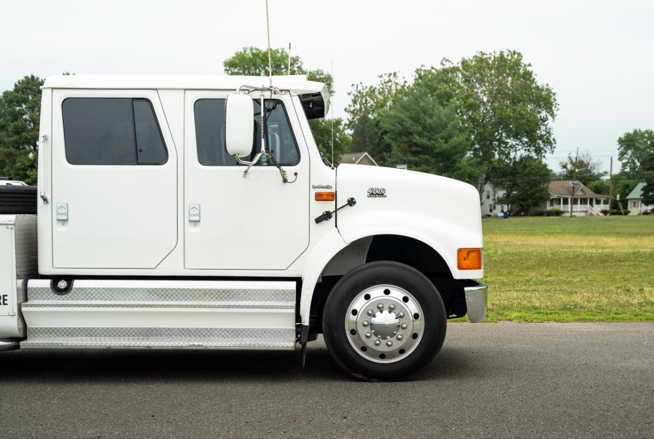 International 4700  2000