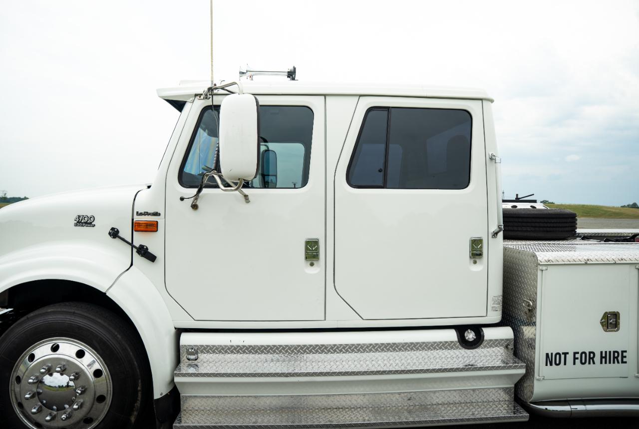 International 4700  2000
