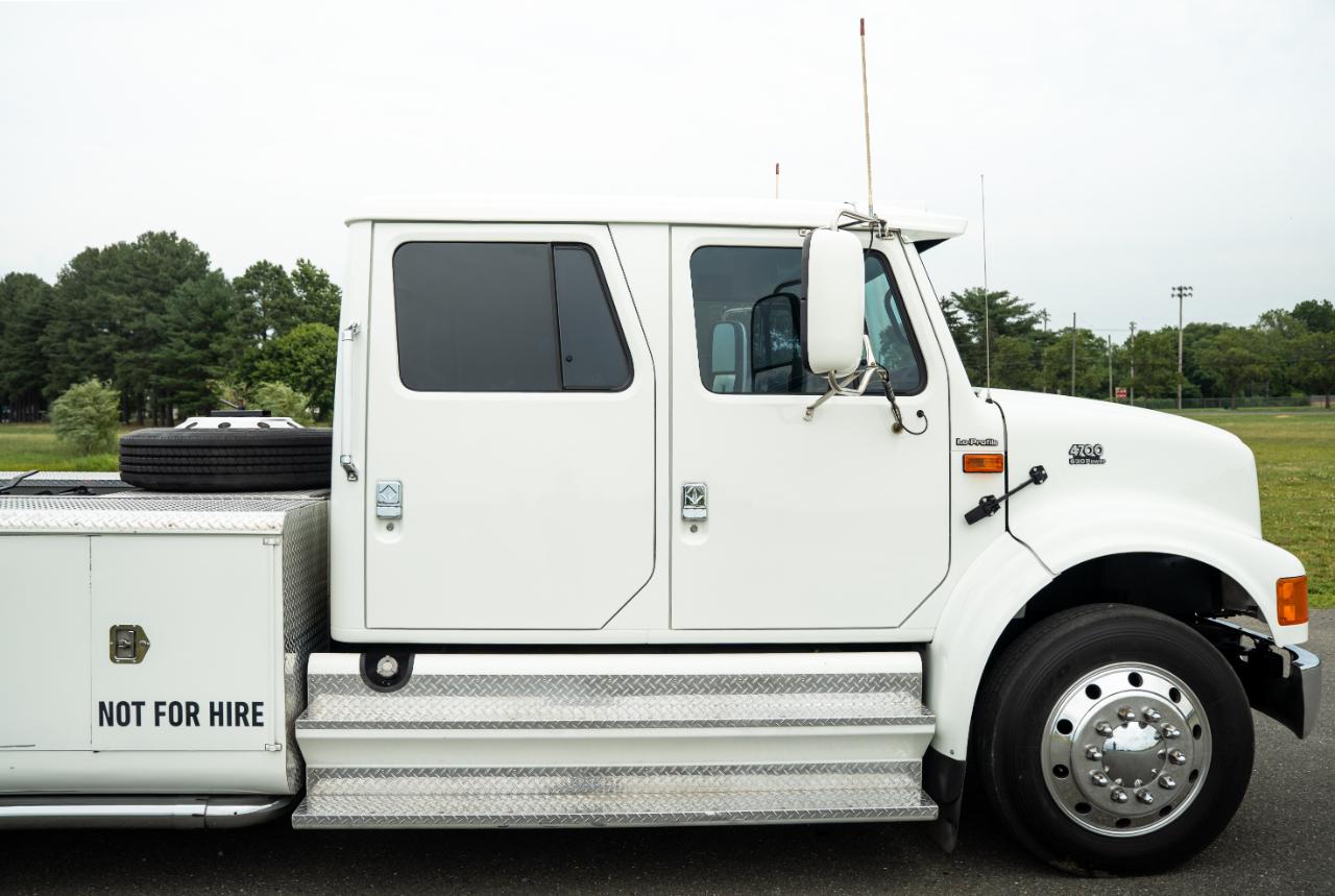 International 4700  2000
