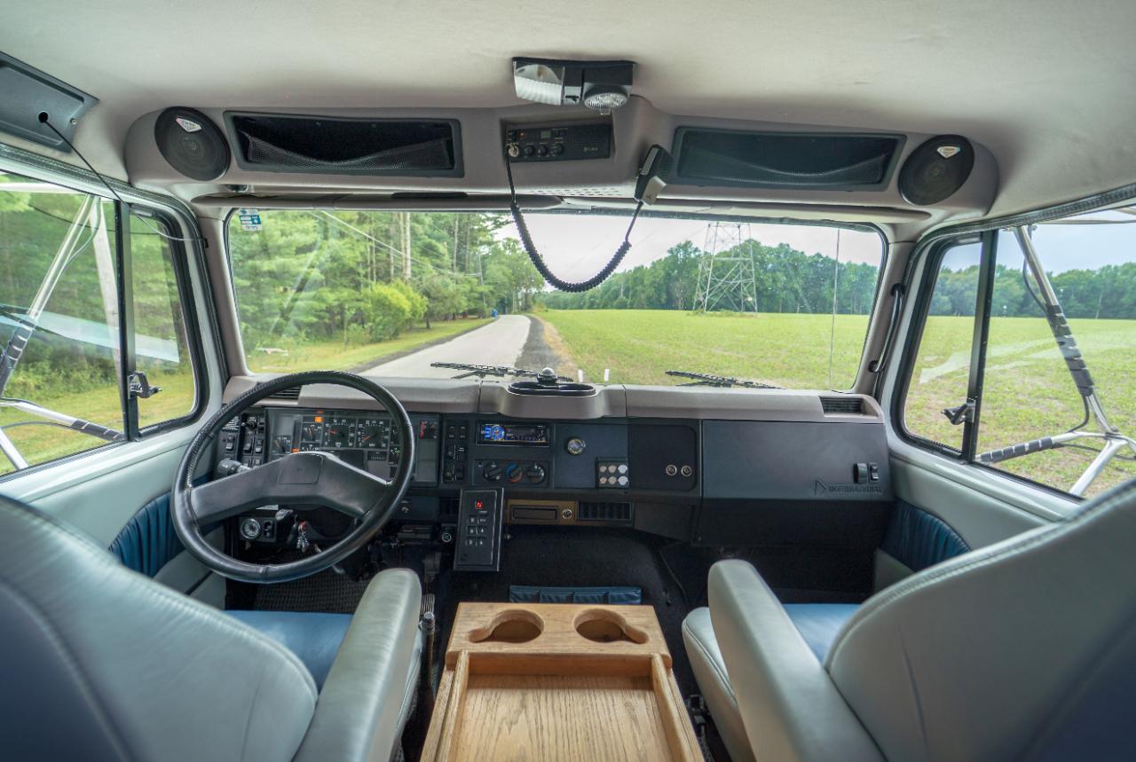 International 4700  2000