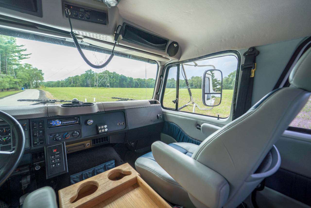 International 4700  2000