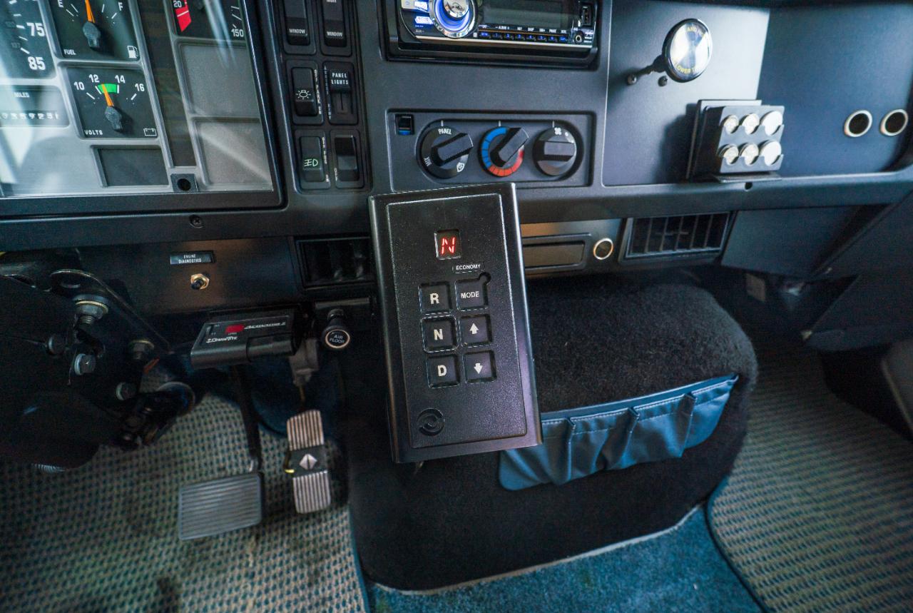 International 4700  2000