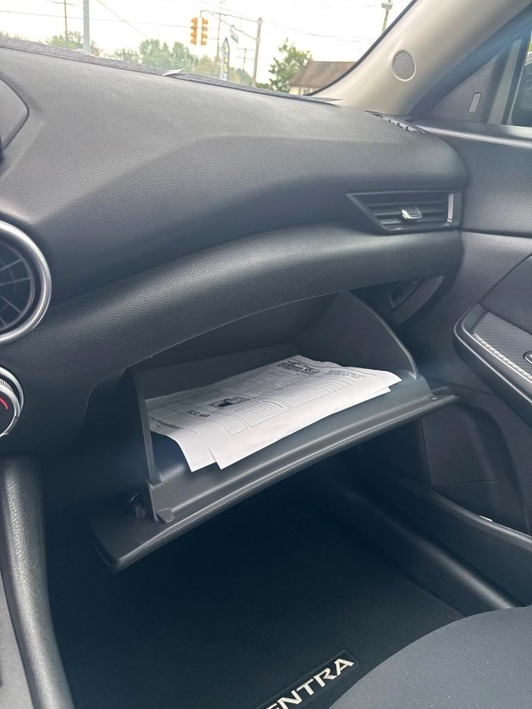 Nissan Sentra S CVT 2024