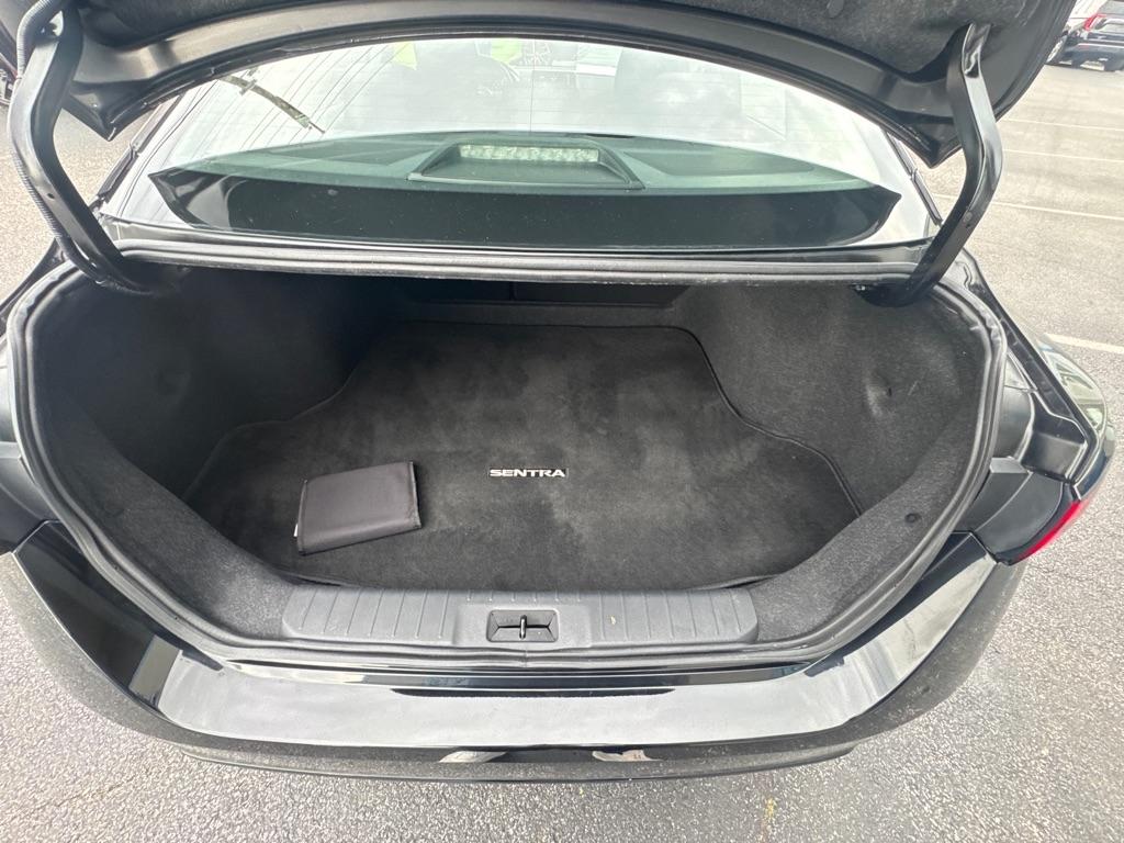 Nissan Sentra S CVT 2024