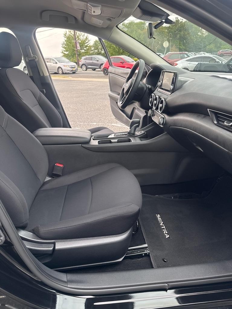Nissan Sentra S CVT 2024