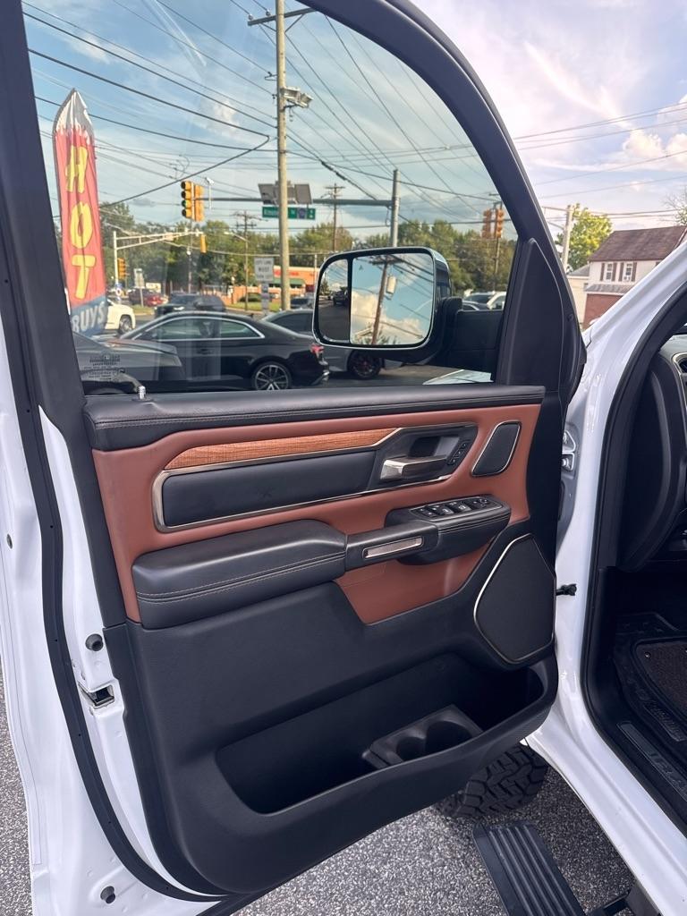 RAM 1500 Longhorn 4x4 Crew Cab 5'7" Box 2021