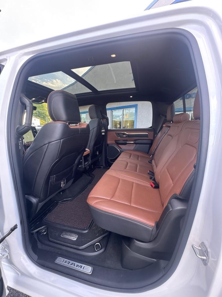 RAM 1500 Longhorn 4x4 Crew Cab 5'7" Box 2021