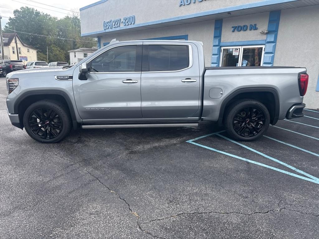 GMC Sierra 1500 4WD Crew Cab 147" Denali 2023