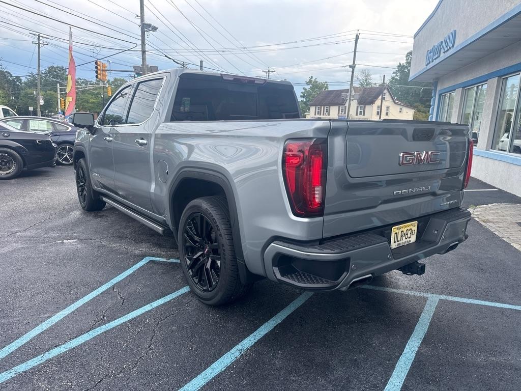GMC Sierra 1500 4WD Crew Cab 147" Denali 2023