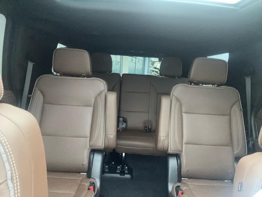 Chevrolet Tahoe 4WD 4dr High Country 2021