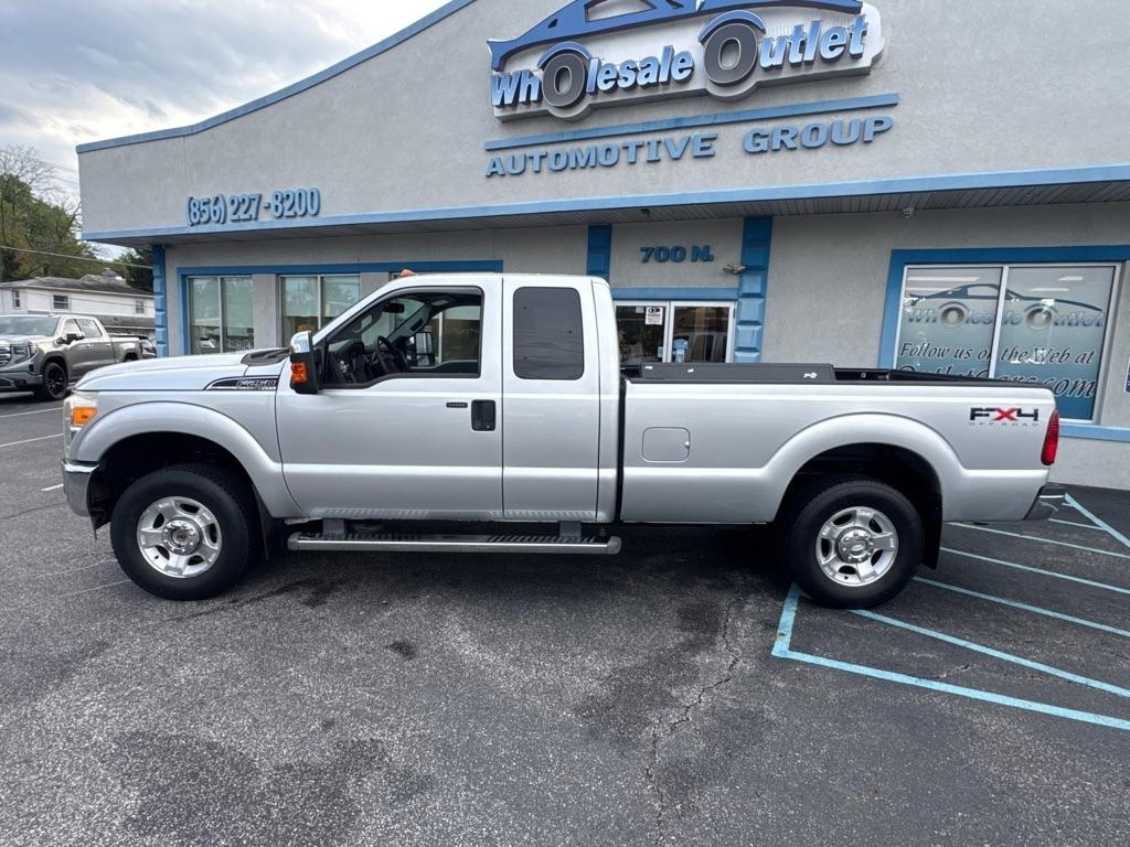 Ford Super Duty F-250 SRW 4WD SuperCab 142" Lariat 2011