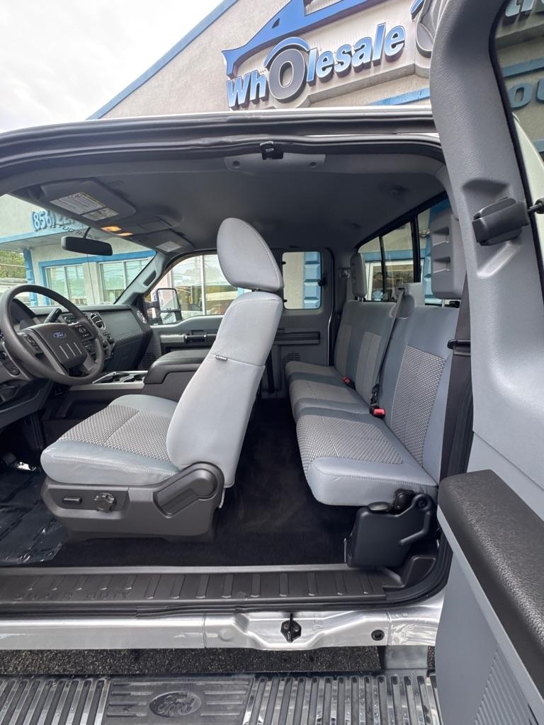 Ford Super Duty F-250 SRW 4WD SuperCab 142" Lariat 2011
