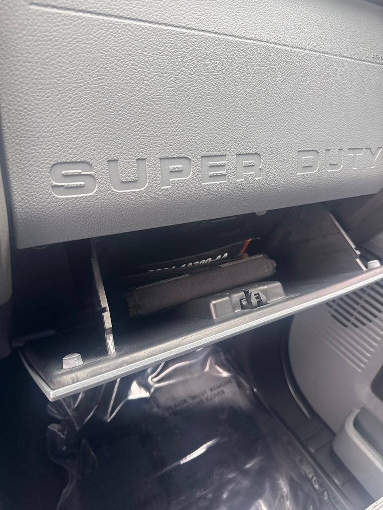 Ford Super Duty F-250 SRW 4WD SuperCab 142" Lariat 2011