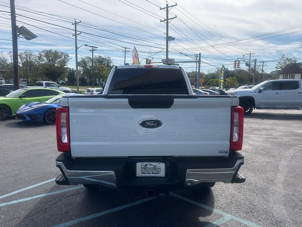 Ford Super Duty F-250 SRW King Ranch 4WD Crew Cab 8' Box 2024