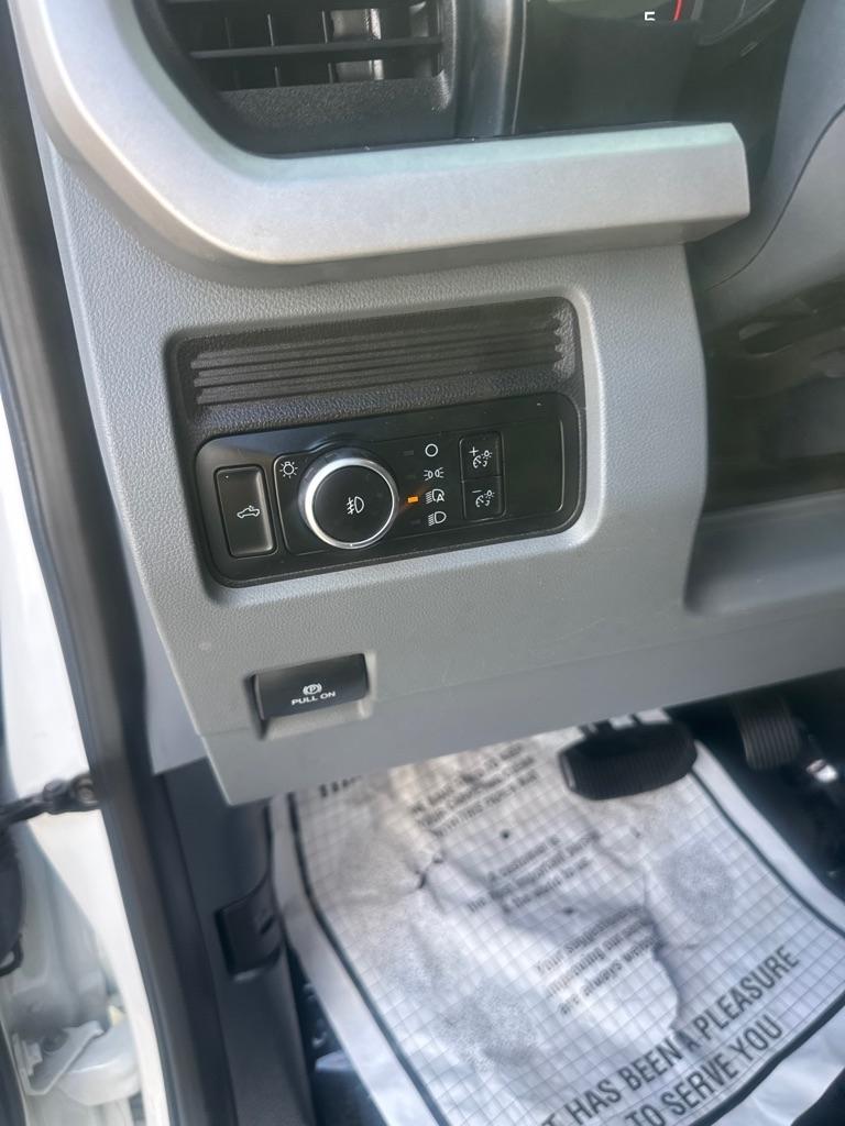 Ford Super Duty F-250 SRW King Ranch 4WD Crew Cab 8' Box 2024