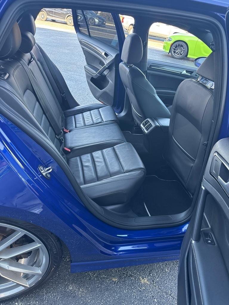 Volkswagen Golf R 4-Door Manual w/DCC/Nav 2017