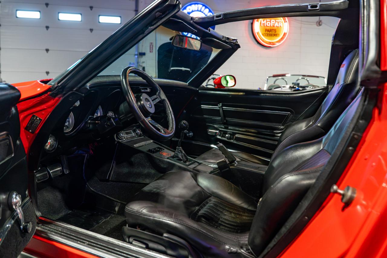 Chevrolet Corvette  1977