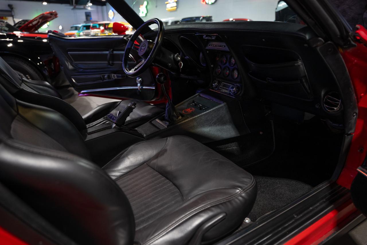 Chevrolet Corvette  1977