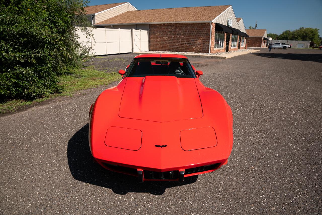 Chevrolet Corvette  1977